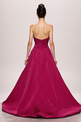 Fuchsia Satin A-Linie Gerafftes Trägerloses Langes Abendkleid mit Schlitz